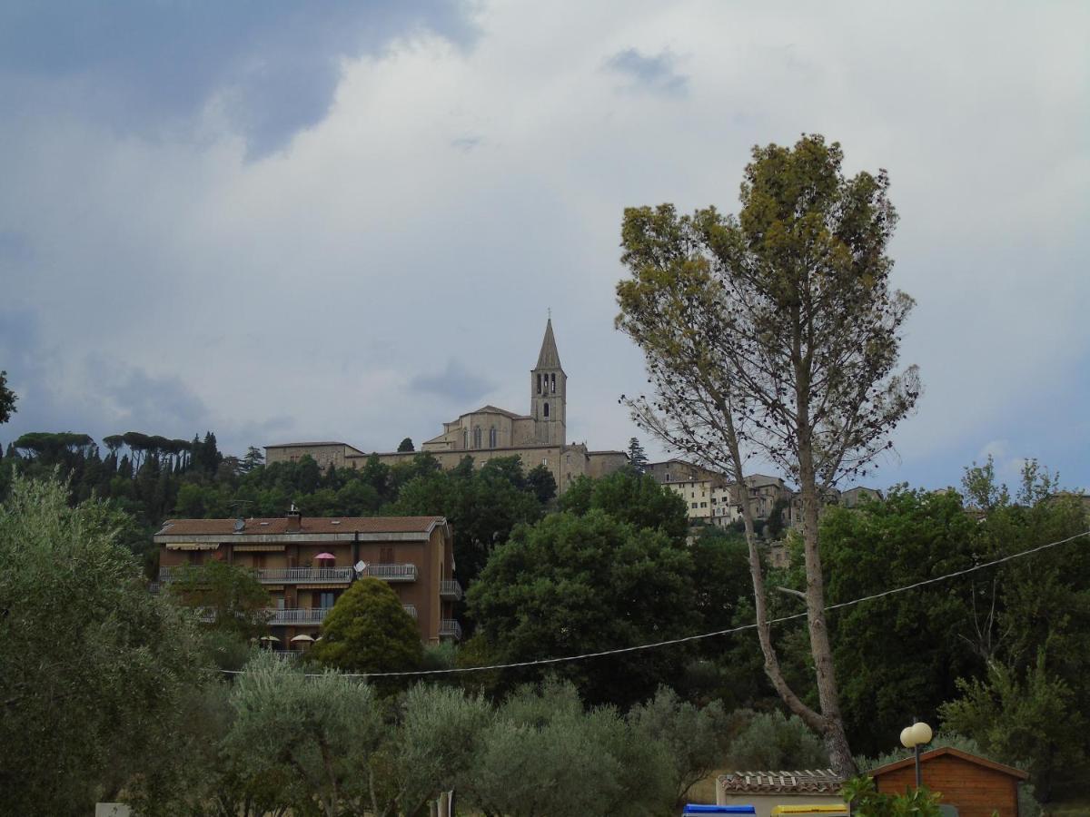 Agriturismo Camera Rosa Тоді Екстер'єр фото