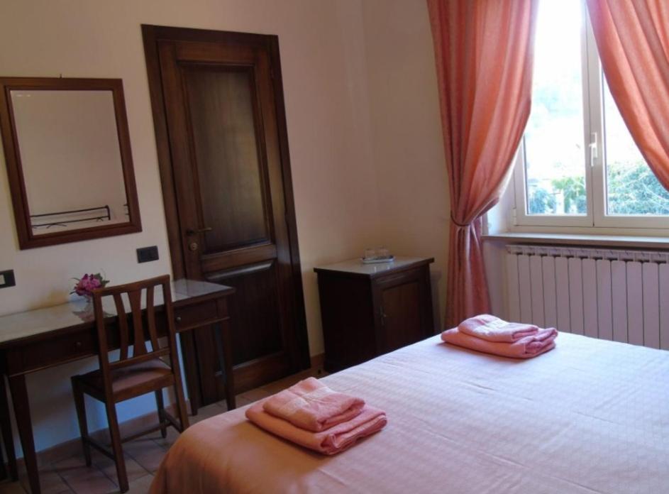 Agriturismo Camera Rosa Тоді Екстер'єр фото